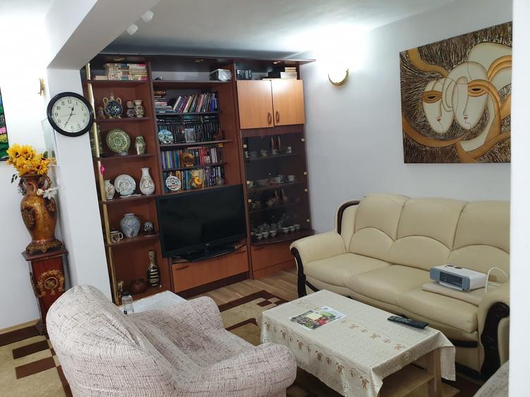 Casă individuală cu 5 camere cu Canalizare în Breaza
