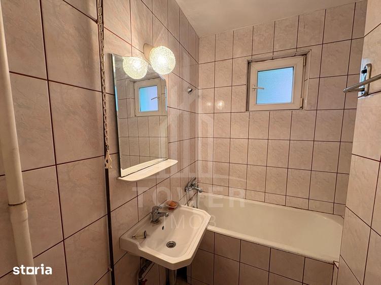 Apartament cu 2 camere decomandat în Central