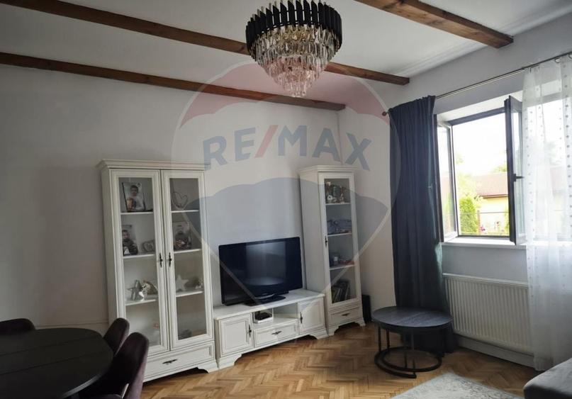 Casă / Vilă cu 3 camere de vânzare în zona Central - 9