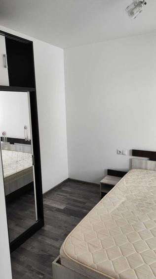 Apartament cu 3 camere semidecomandat în Exterior Vest