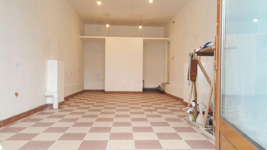 Spațiu comercial, de 45 mp, în Central