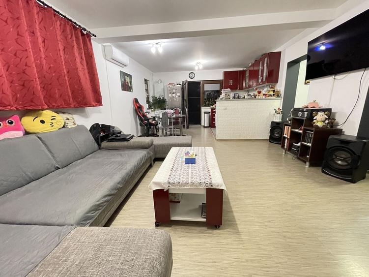 Duplex cu 3 camere cu Canalizare în Săcălaz