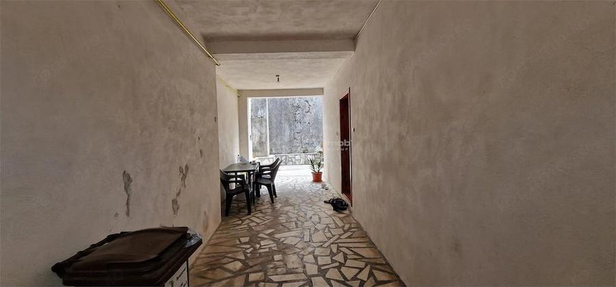Casă cu Teren 565 Mp în Lendt