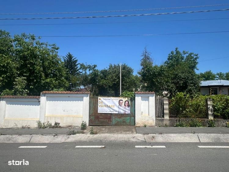 Casă cu 4 camere cu Teren 1200 Mp în Central