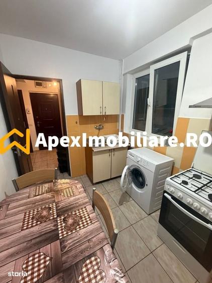 Apartament cu 2 camere decomandat în Eroii Revoluției