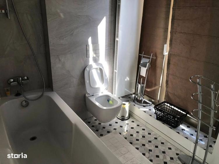 Apartament cu 4 camere, mobilat în Victoriei