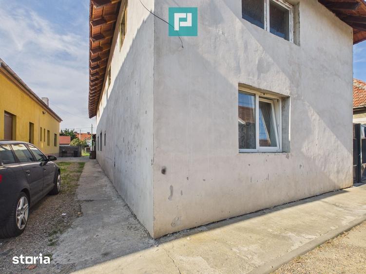 Casă cu 4 camere cu Teren 214 Mp în Drăgășani