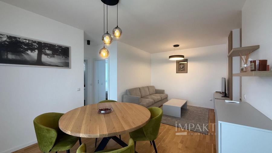Apartament cu 3 camere decomandat, mobilat în Între Lacuri