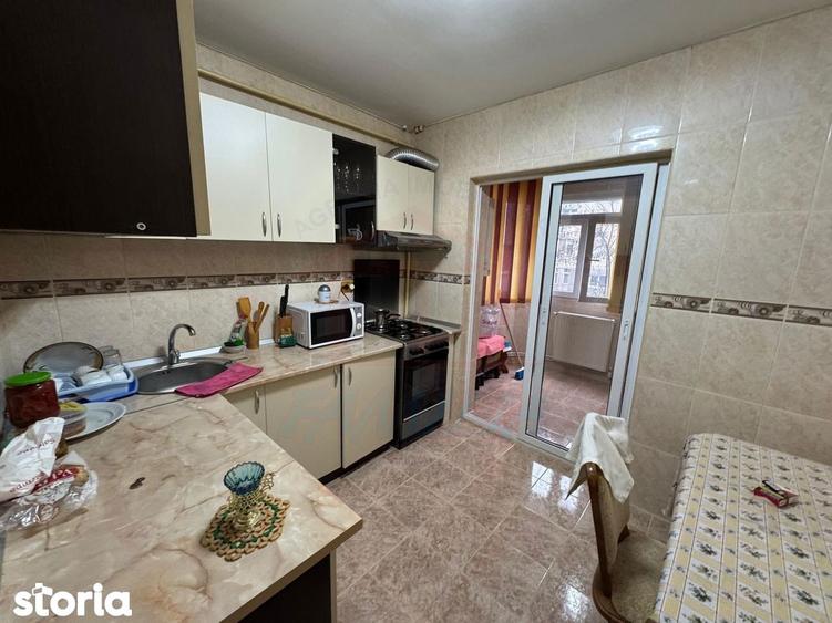 Apartament cu 2 camere, mobilat în Vest