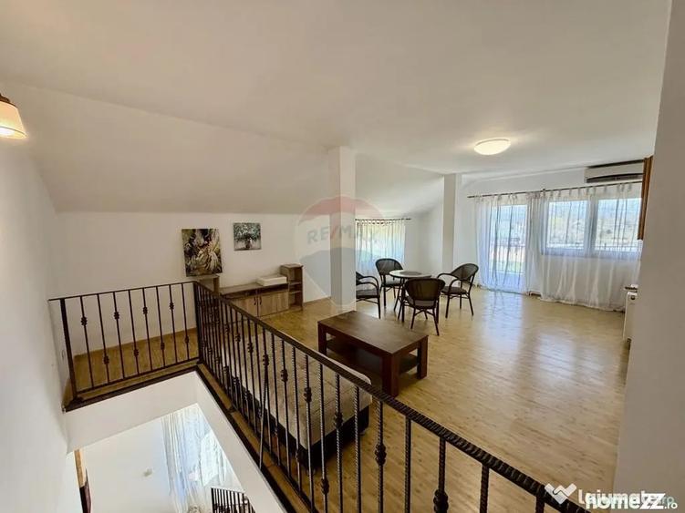 Casă cu 5 camere cu Teren 3400 Mp în Răchitosu