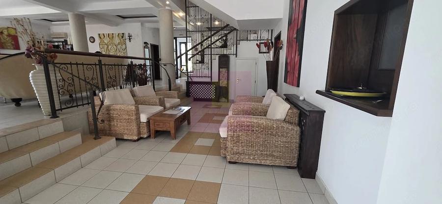 Spațiu comercial, de 1,200 mp, în Cornu