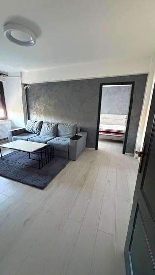 Apartament cu 2 camere semidecomandat în Exterior Vest