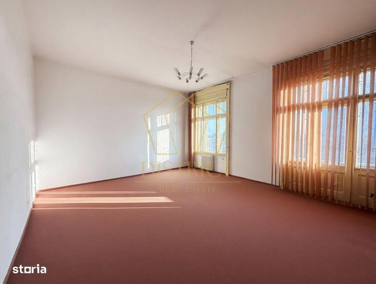 Apartament cu 5 camere în Ultracentral