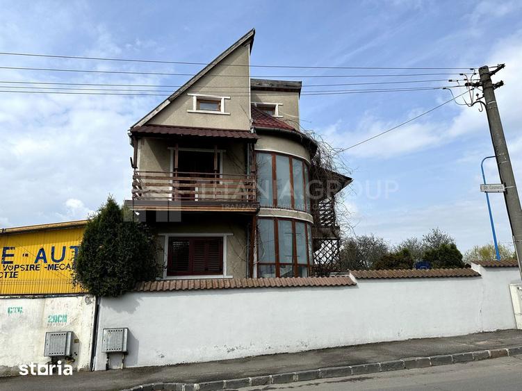 Casă cu 8 camere cu Canalizare în Bartolomeu