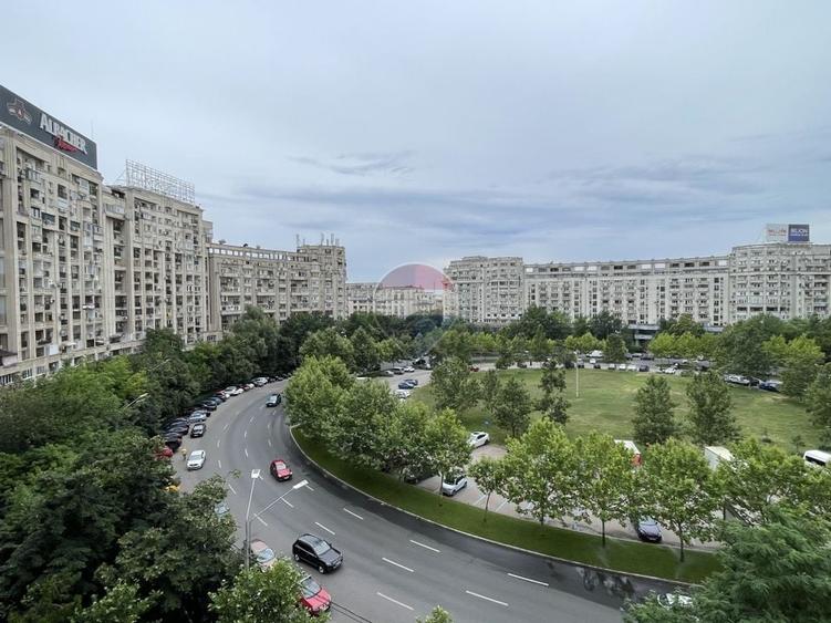 Apartament cu 3 camere decomandat, mobilat în P-ța Alba Iulia