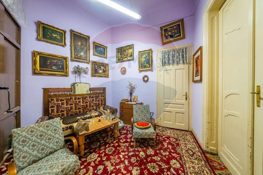 Apartament cu doua camere pe strada Episcopiei - 12