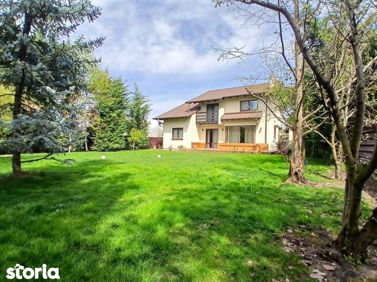Casă cu 5 camere cu Teren 645 Mp în Corbeanca