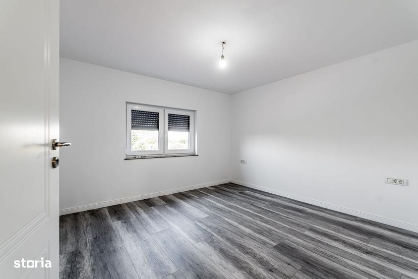 Casă cu 4 camere în Călugăreni