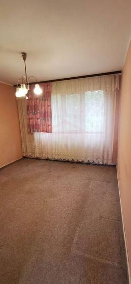 Apartament cu 3 camere decomandat în Mazepa 1
