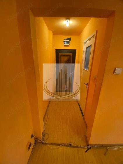 Apartament cu 3 camere semidecomandat în Șagului