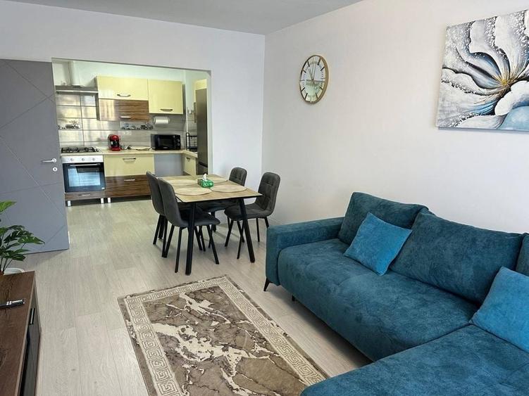 Apartament cu 2 camere decomandat în Hipodrom