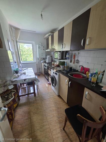 Apartament cu 3 camere decomandat în Calarași 4