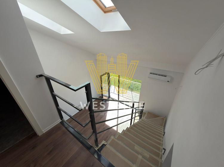 Apartament cu 3 camere decomandat în Girocului