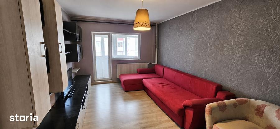 Apartament cu 3 camere decomandat în Militari