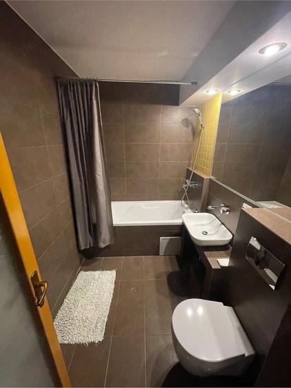 Apartament cu 3 camere decomandat în Andrei Mureșanu