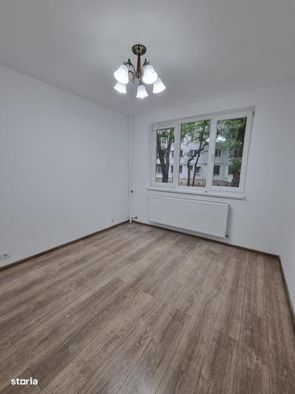 Apartament cu 3 camere decomandat în Giurgiului