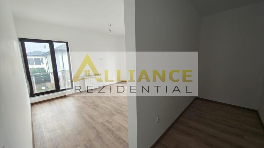 Casă individuală cu 5 camere cu Canalizare în Berceni