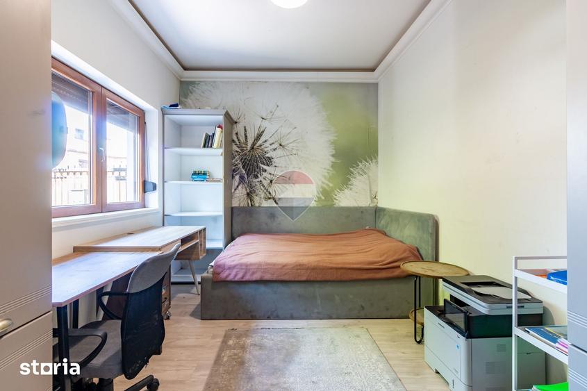 Apartament cu 4 camere în Grivița