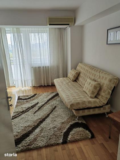 Apartament cu 3 camere în Unirii