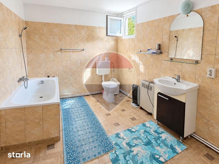 | Casa 3 camere | teren 2800 mp | Judetul Dambovita | - 4