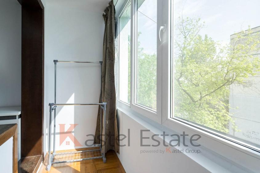 Apartament cu 3 camere semidecomandat, mobilat în Drumul Taberei