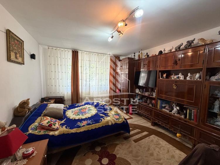 Apartament cu 3 camere de vanzare,decomandat , Zona Lipovei,Timisoara - 1