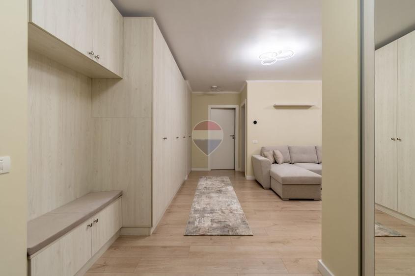 Apartament cu 2 camere semidecomandat, mobilat în Iris