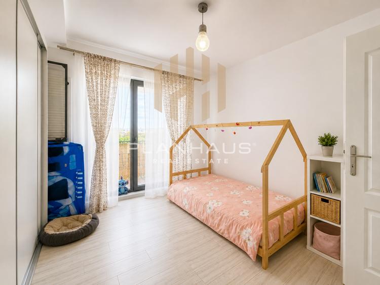 Apartament cu 3 camere decomandat, mobilat în Valea Borcutului