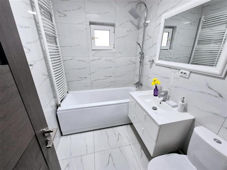 Apartament cu 3 camere decomandat, mobilat în Cug
