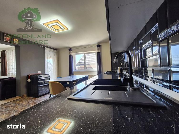 Casă cu 4 camere cu Teren 1430 Mp în Bucium