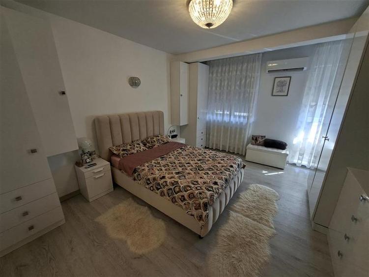 Apartament cu 3 camere semidecomandat, mobilat în Gheorgheni