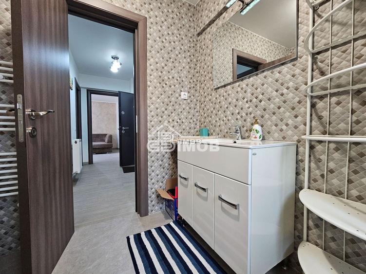 Apartament cu 2 camere decomandat, mobilat în Micro 3