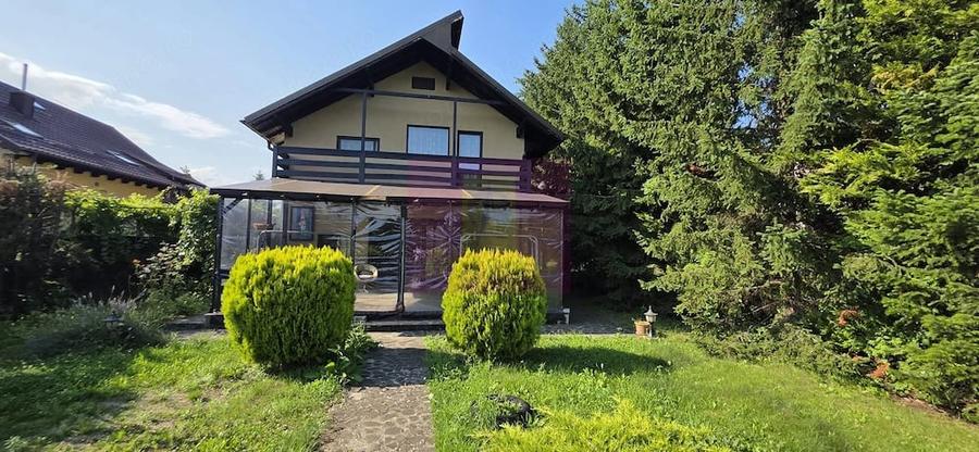 Casă cu 6 camere cu Teren 1593 Mp în Brebu
