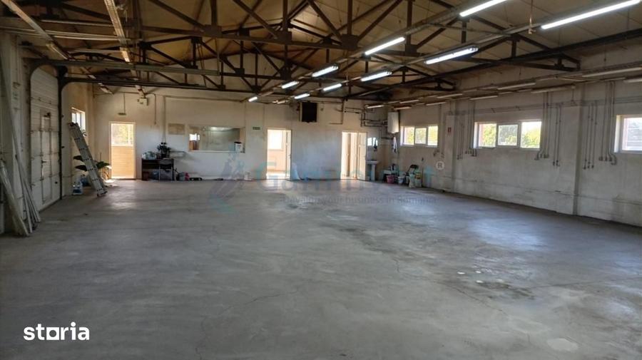 Spațiu comercial, de 300 mp, în Central