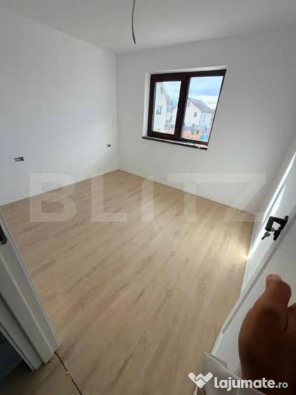 Casă cu 4 camere cu Teren 250 Mp în Uzina 2
