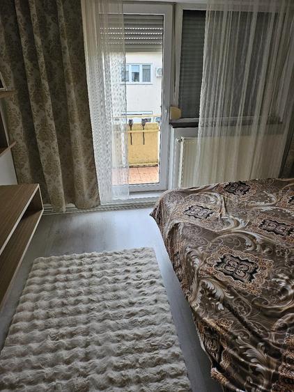 Apartament cu 2 camere decomandat în Exterior Vest