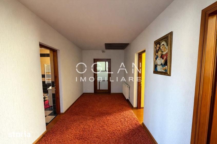 Casă cu 8 camere cu Teren 1546 Mp în Central