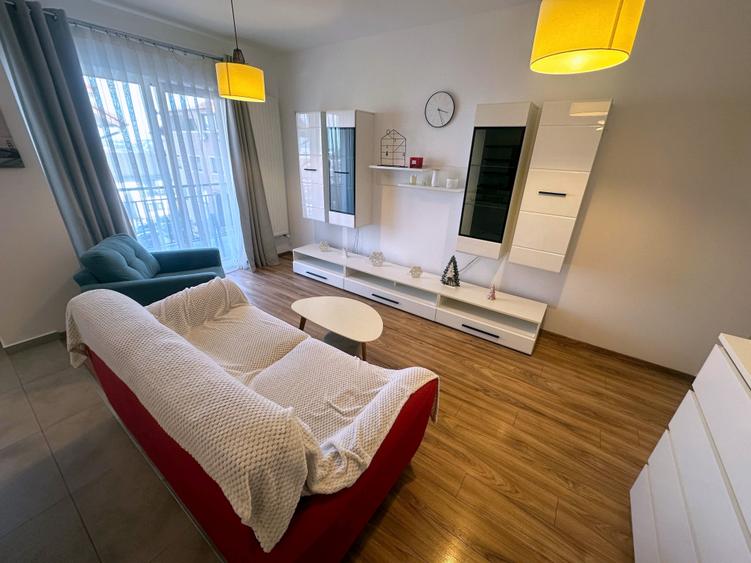 Apartament cu 2 camere semidecomandat în Bună Ziua