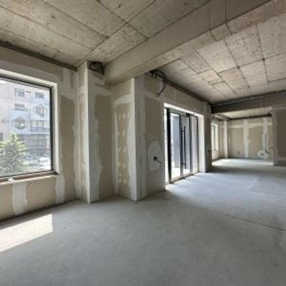 Spațiu comercial, de 90 mp, în Ultracentral