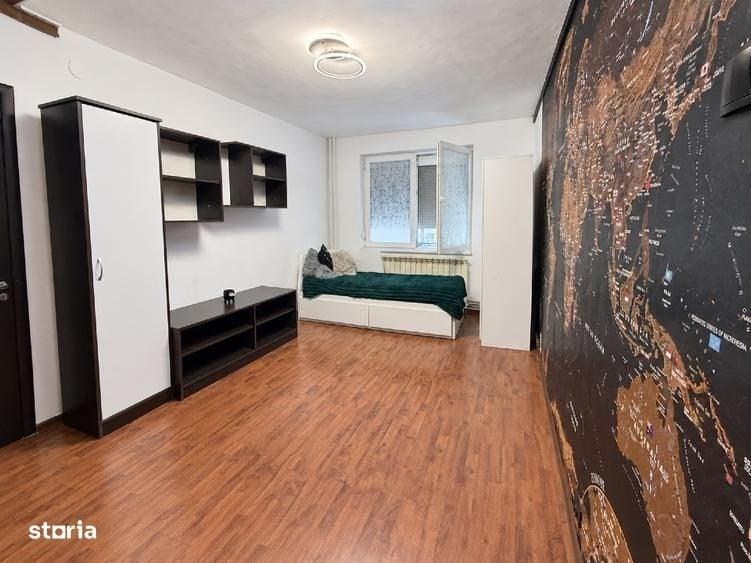 Apartament cu 4 camere, mobilat în Sebastian